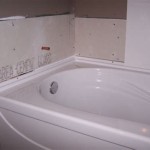 How To Replace A Bathtub And Wall Surround
